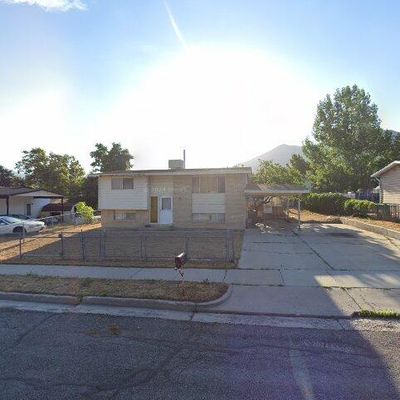 31 Columbia Dr, Tooele, UT 84074