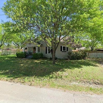 310 Highland Ave, Waxahachie, TX 75165