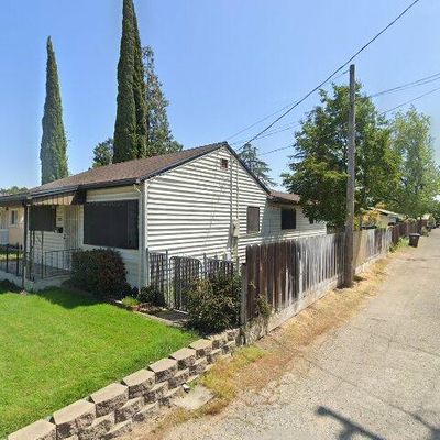 310 W North St, Manteca, CA 95336