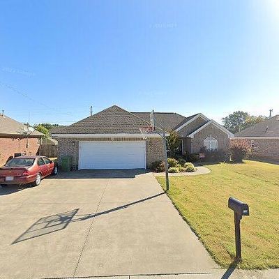 313 Meredith Dr, Muscle Shoals, AL 35661