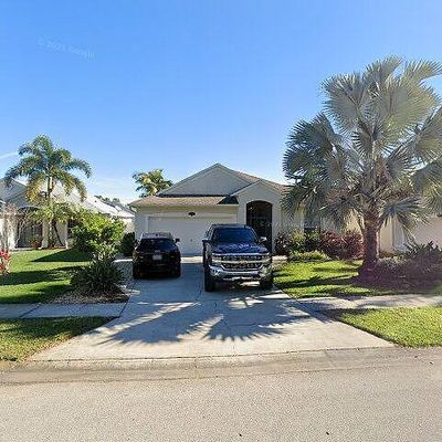 2813 Glasbern Cir, Melbourne, FL 32904