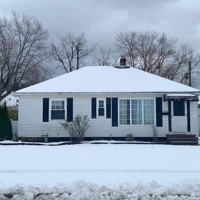 28866 Alton Rd, Wickliffe, OH 44092