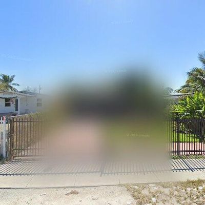 2982 Nw 95 Th St, Miami, FL 33147