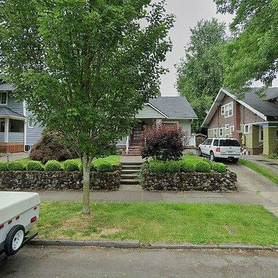 3719 Ne Senate St, Portland, OR 97232