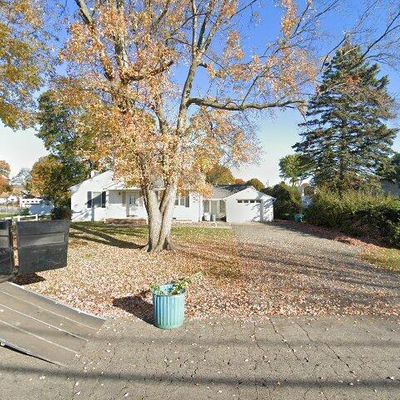 39 Burnside Pl, Haskell, NJ 07420