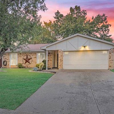 3229 Mossy Oak Ln, Bedford, TX 76021