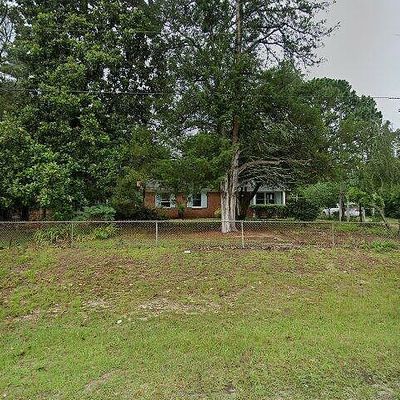 3243 Dorian Rd, Fayetteville, NC 28306