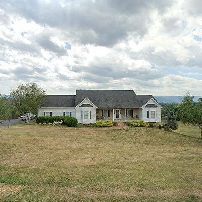 334 Manor Hill Dr, Toms Brook, VA 22660