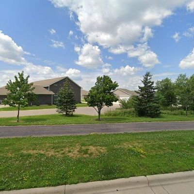 413 E Skylark Trl, Mankato, MN 56001