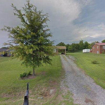 414 Red Barn Rd, Lexington, NC 27292