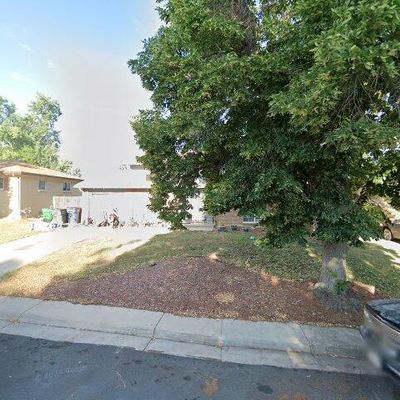 423 S Xanadu St, Aurora, CO 80012