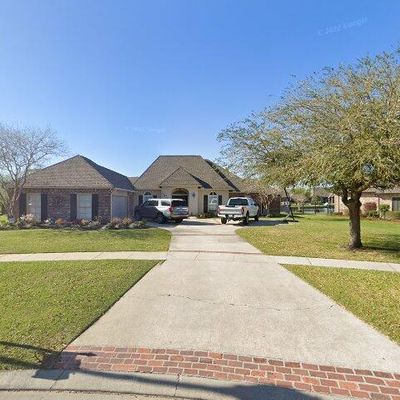 43060 Beacon Ln, Prairieville, LA 70769