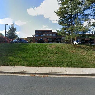 434 Girard St #221, Gaithersburg, MD 20877