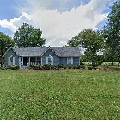 438 Valleybrook Rd, Hixson, TN 37343