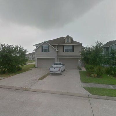 443 Folk Crest Ln, Dickinson, TX 77539