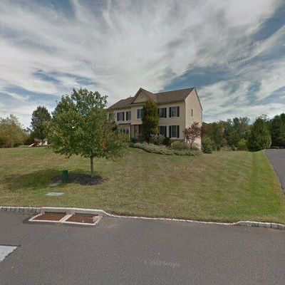 399 Highgate Dr, Ambler, PA 19002