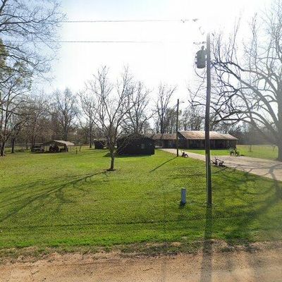 4 Martinez St, Coldspring, TX 77331