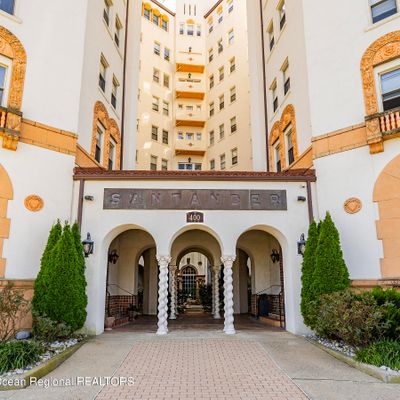 400 Deal Lake Drive #2 J, Asbury Park, NJ 07712