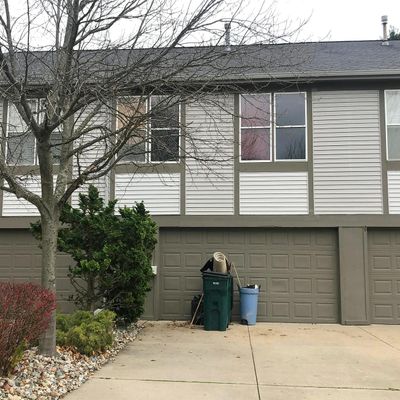 4003 Norfolk Ct, Lansing, MI 48910