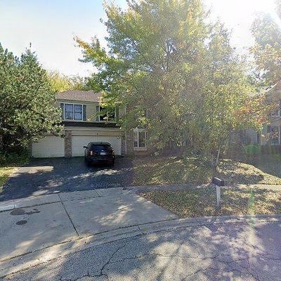 5 Oakleaf Ct, Algonquin, IL 60102