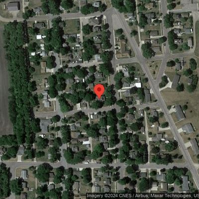 507 1 St St Se, Fairfax, MN 55332