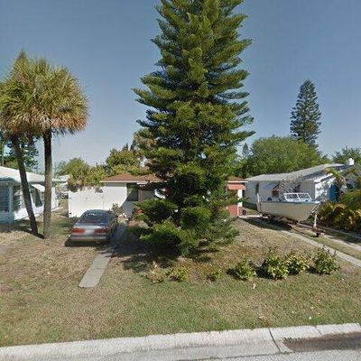 507 79 Th Ave, St Pete Beach, FL 33706