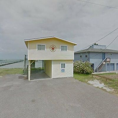 516 N Shore Dr, Port Mansfield, TX 78598