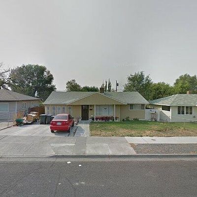 532 S Grand Dr, Moses Lake, WA 98837