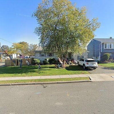 46 S Harrison Ave, Iselin, NJ 08830