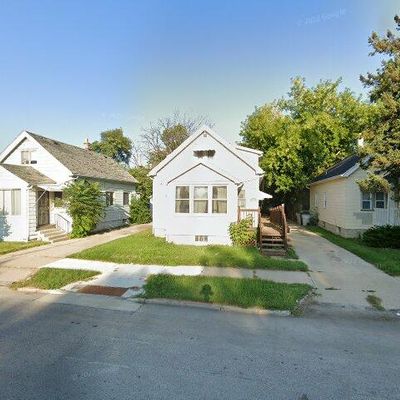 4600 N 51 St Blvd, Milwaukee, WI 53218