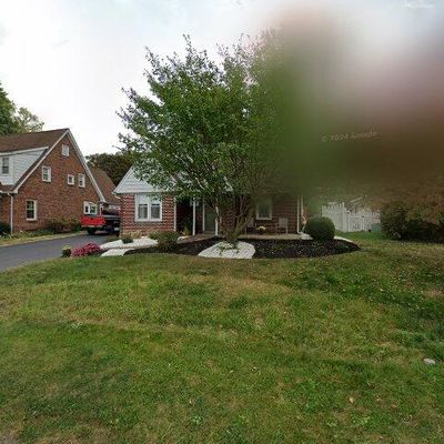 472 Edgehill Rd, York, PA 17403