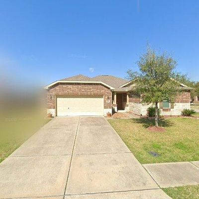 5801 Orchard Trail Dr, Pearland, TX 77581