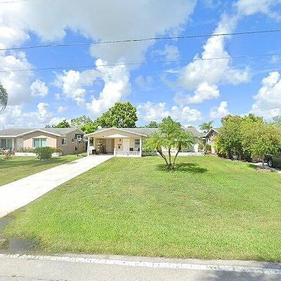 5904 Nw 70 Th Ave, Tamarac, FL 33321