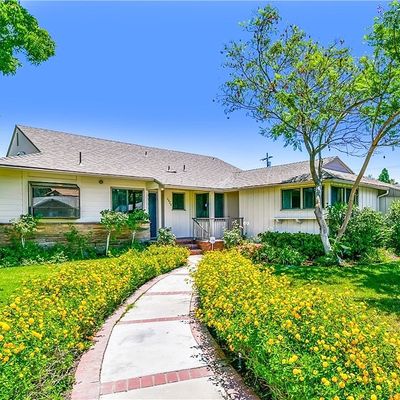 6020 Varna Ave, Van Nuys, CA 91401