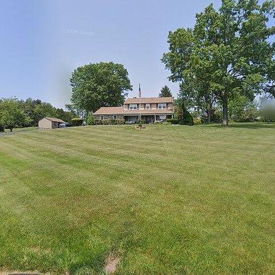 613 Hillcrest Dr, Perkasie, PA 18944