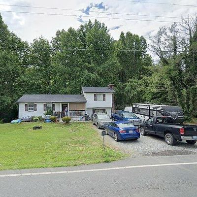 6200 Ridge Rd, Tobaccoville, NC 27050