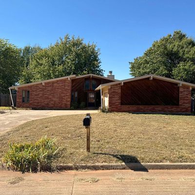 623 N Canadian Ter, Mustang, OK 73064