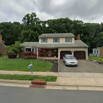 63 Laura Ave, Edison, NJ 08820