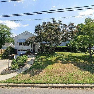 536 Center Ave, North Middletown, NJ 07748