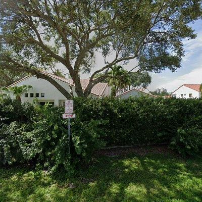 565 Beachwalk Cir #201, Naples, FL 34108