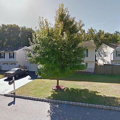 7 Elmwood Ct, Parsippany, NJ 07054