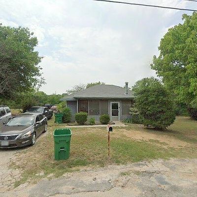 701 N Newark St, Decatur, TX 76234