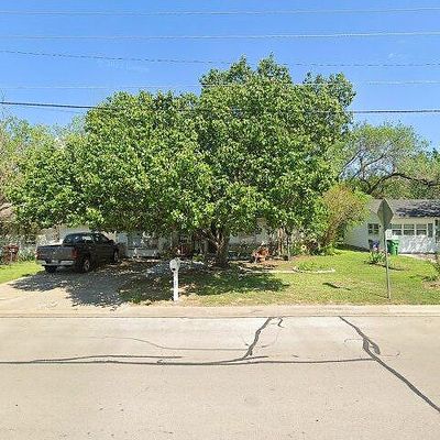 702 Mulkey Ln, Denton, TX 76209