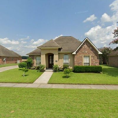 7040 Lakeland Dr, Zachary, LA 70791