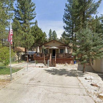 717 E Meadow Ln, Big Bear City, CA 92314