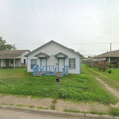 718 W 4 Th St, Freeport, TX 77541