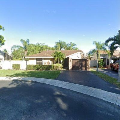 720 Shiloh Ter, Davie, FL 33325