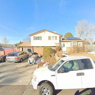 7527 Newland St, Arvada, CO 80003