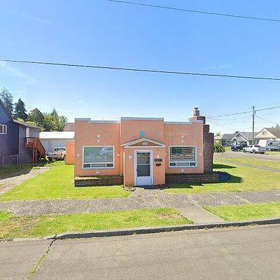 66 M St, Hoquiam, WA 98550