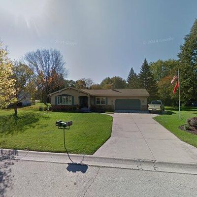 8103 S Mission Dr, Franklin, WI 53132